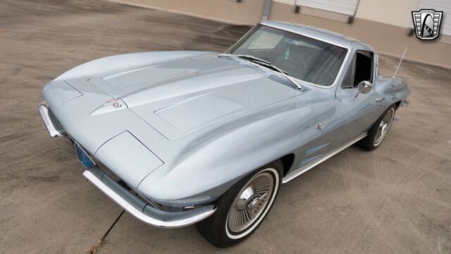 Chevrolet Corvette 1964 image number 31