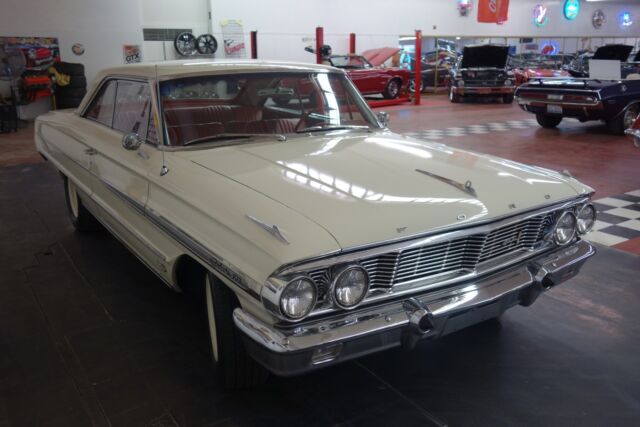 Ford Galaxie 1964 image number 10