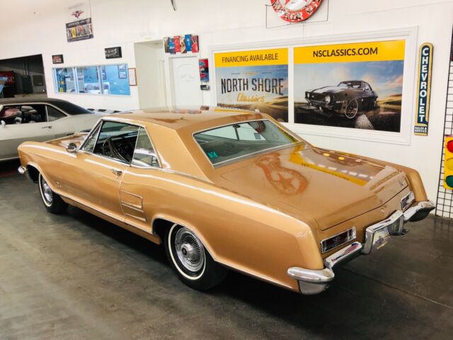 Buick Riviera 1964 image number 30