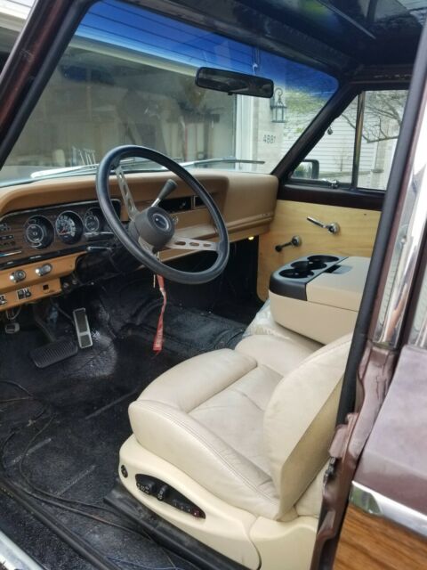 Jeep Wagoneer 1977 image number 26