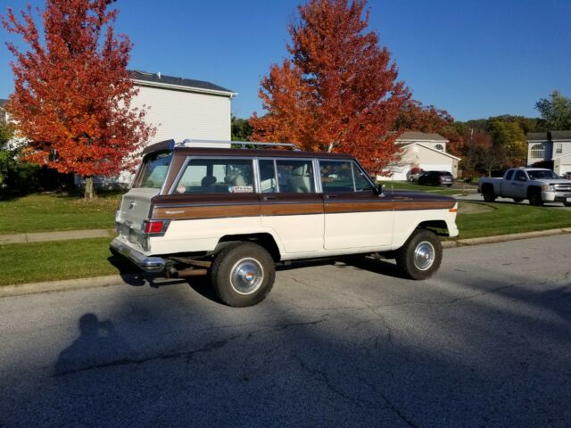 Jeep Wagoneer 1977 image number 3