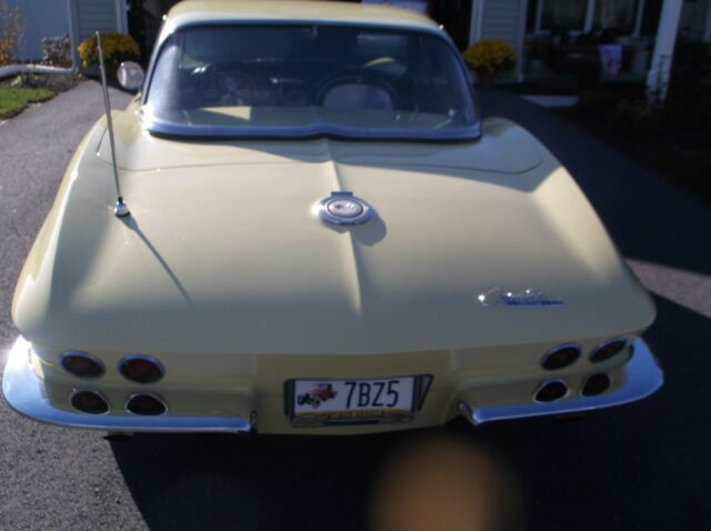 Chevrolet Corvette 1965 image number 21