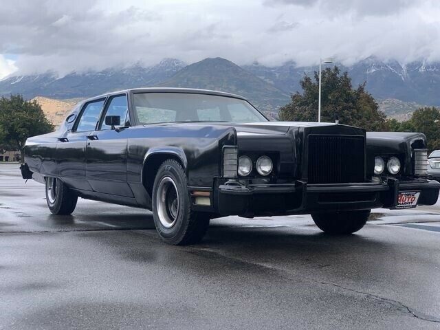 Lincoln Continental 1977 image number 0