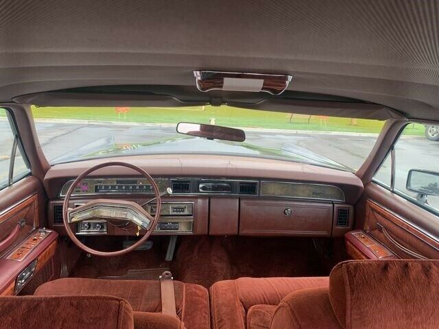 Lincoln Continental 1977 image number 25