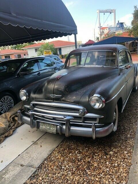 Chevrolet Fleetline 1949 image number 0