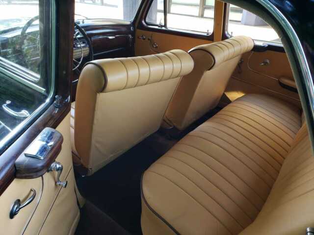 Mercedes-Benz 200-Series 1958 image number 15