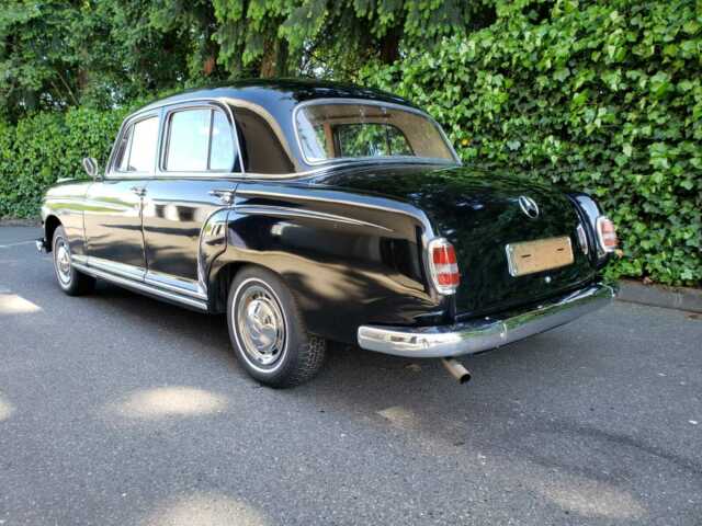 Mercedes-Benz 200-Series 1958 image number 6