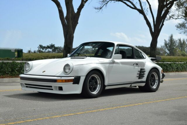 Porsche 930 1976 image number 0