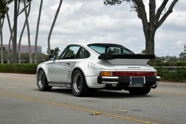 Porsche 930 1976 image number 23