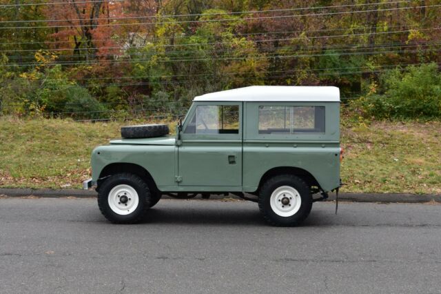 Land Rover 88 Series IIA 1971 image number 25