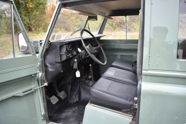 Land Rover 88 Series IIA 1971 image number 32