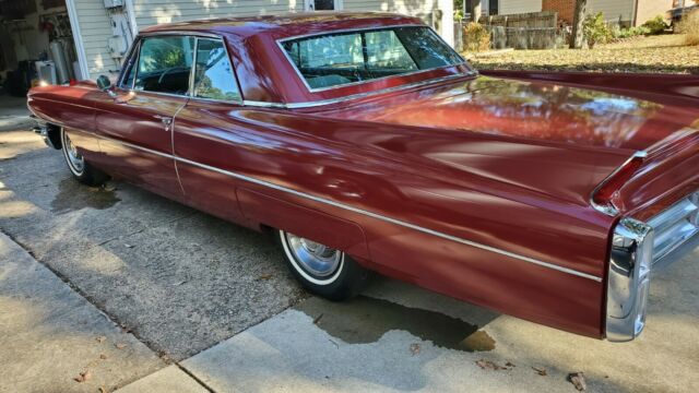 Cadillac Series 62 1963 image number 18