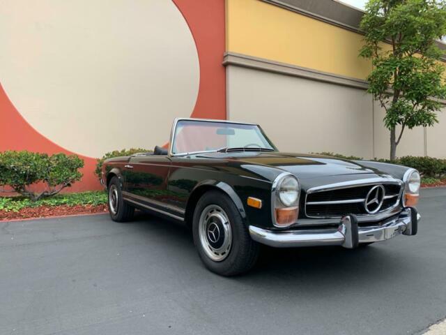 Mercedes-Benz SL-Class 1968 image number 19