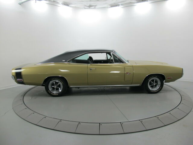 Dodge Charger 1970 image number 27