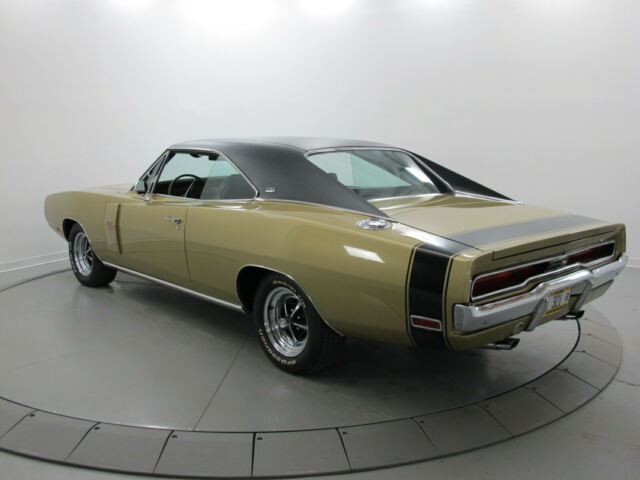 Dodge Charger 1970 image number 30