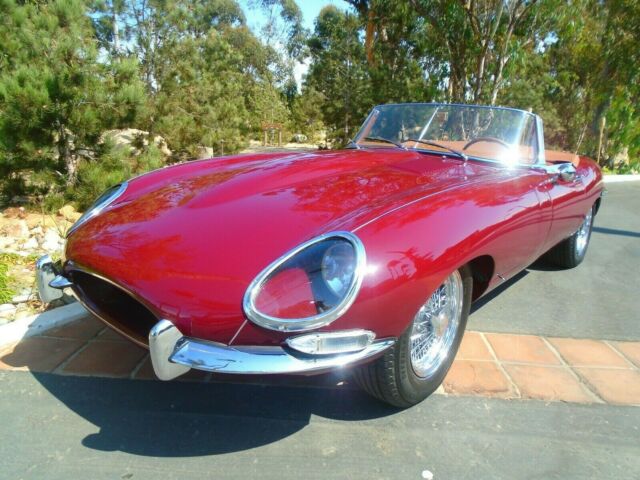 Jaguar XKE 1964 image number 1