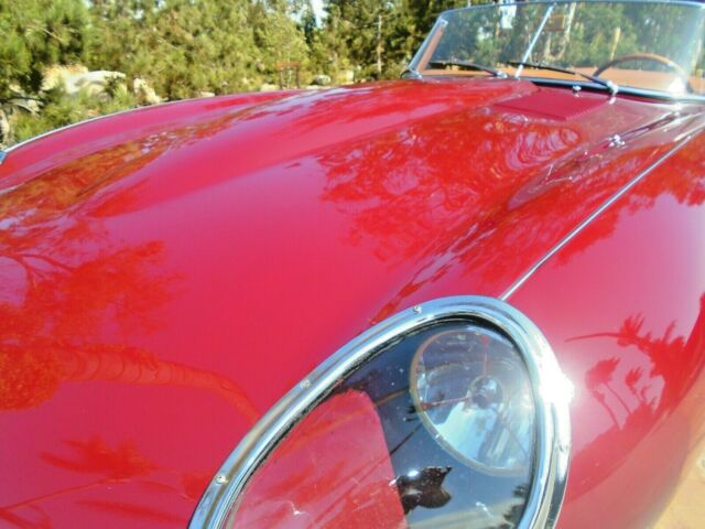 Jaguar XKE 1964 image number 16