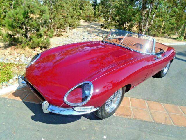 Jaguar XKE 1964 image number 24