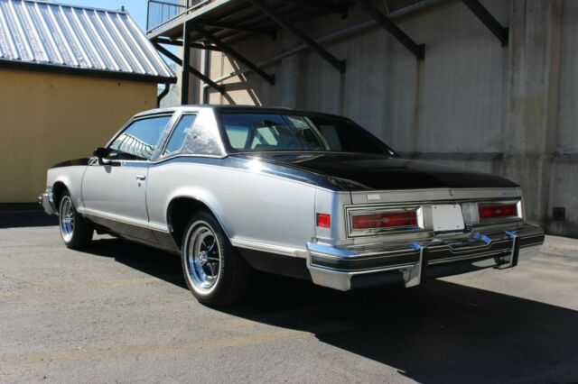 Buick Riviera 1978 image number 24