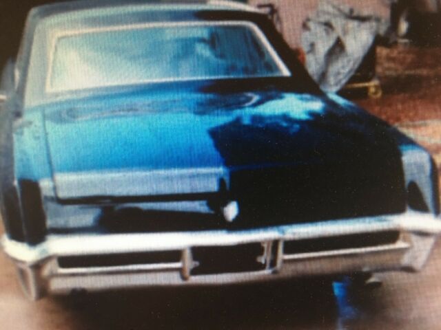 Buick Riviera 1965 image number 2