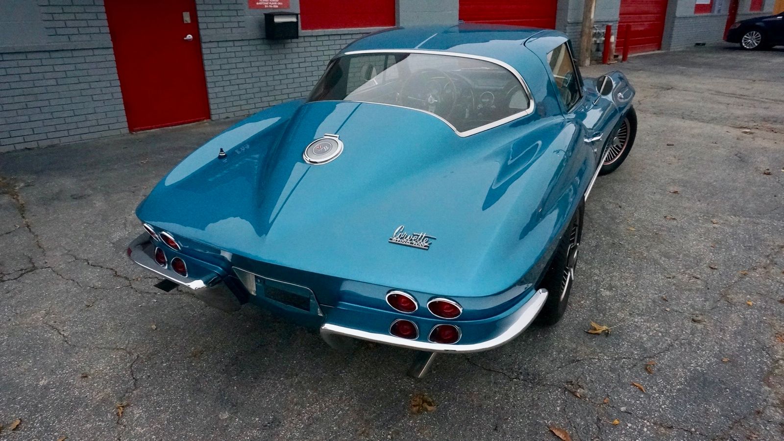 Chevrolet Corvette 1966 image number 22