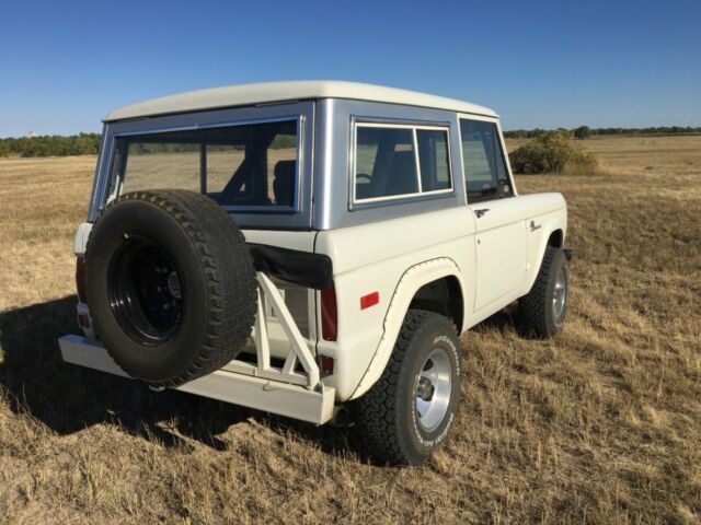 Ford Bronco 1971 image number 2