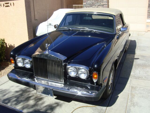 Rolls-Royce Corniche 1973 image number 19