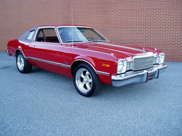 Plymouth Volare 1976 image number 0