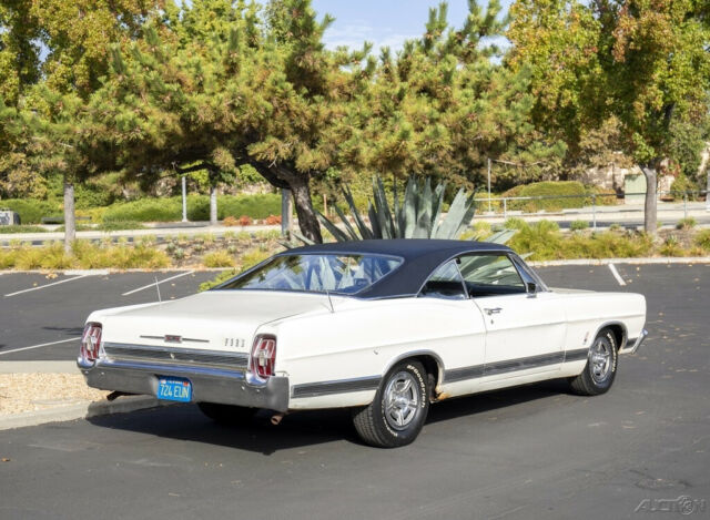 Ford Galaxie 1967 image number 28