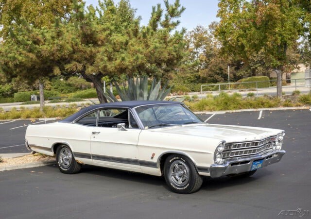 Ford Galaxie 1967 image number 30