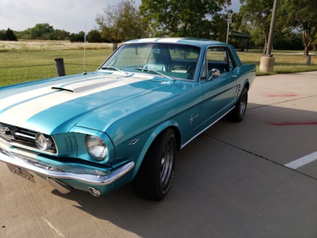 Ford Mustang 1966 image number 0