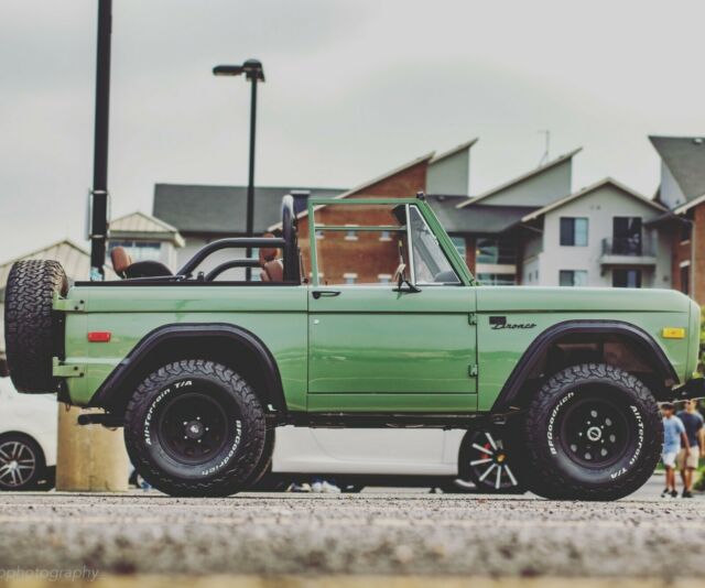 Ford Bronco 1977 image number 25