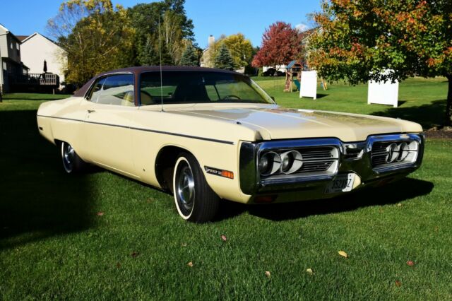 Plymouth Fury 1972 image number 2