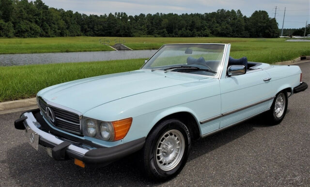 Mercedes-Benz SL-Class 1979 image number 15