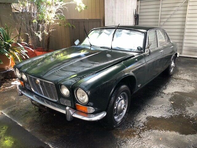 Jaguar XJ6 1968 image number 0