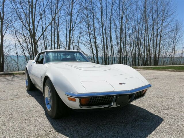 Chevrolet Corvette 1972 image number 18