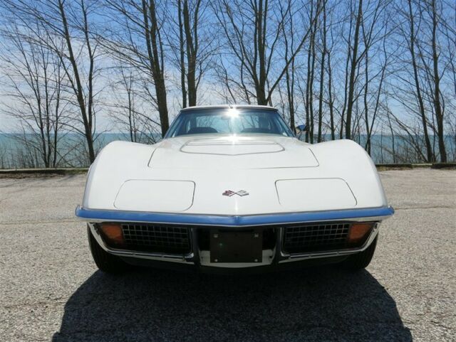 Chevrolet Corvette 1972 image number 19