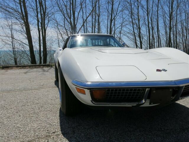 Chevrolet Corvette 1972 image number 21