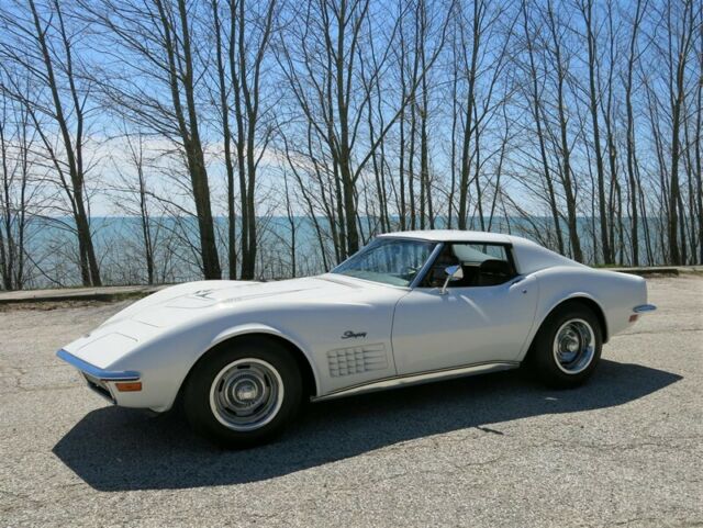 Chevrolet Corvette 1972 image number 27