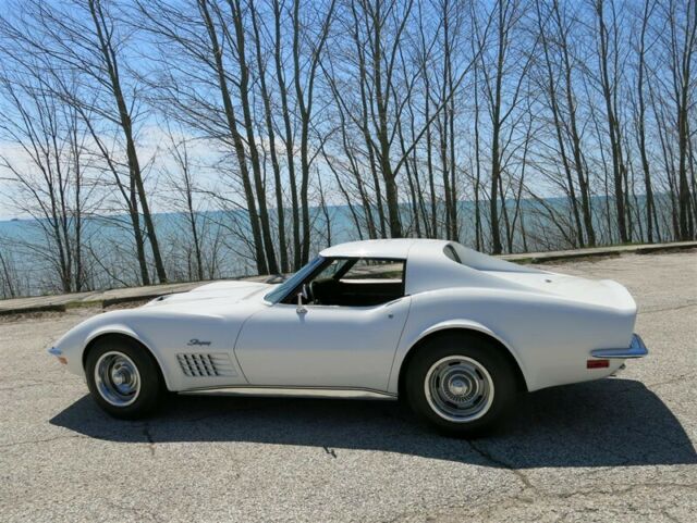 Chevrolet Corvette 1972 image number 29