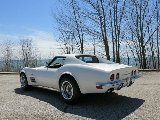 Chevrolet Corvette 1972 image number 31