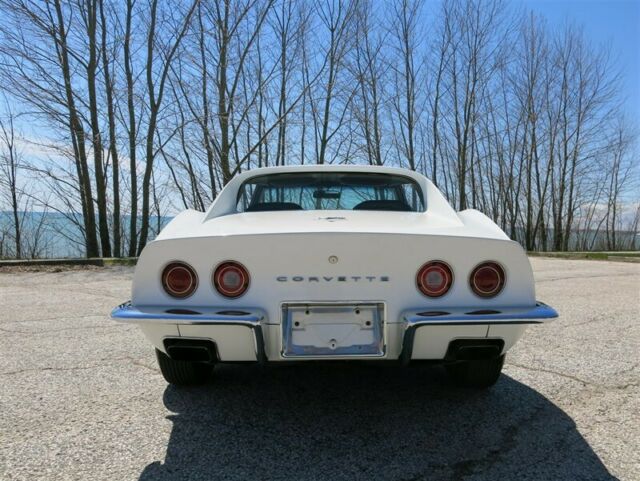 Chevrolet Corvette 1972 image number 33