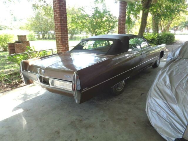 Cadillac DeVille 1967 image number 22