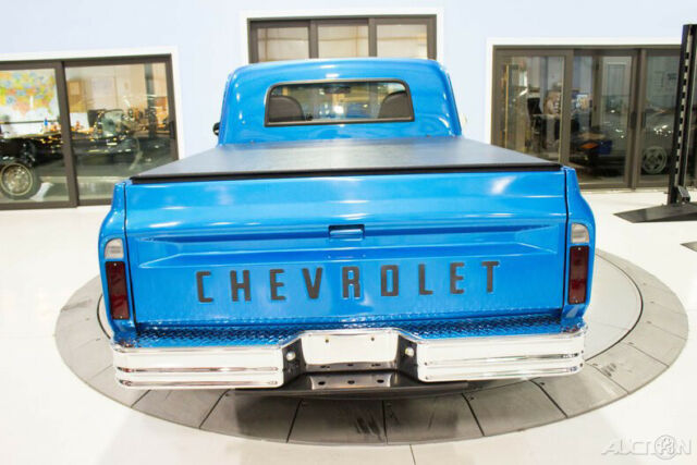 Chevrolet C-10 1967 image number 18