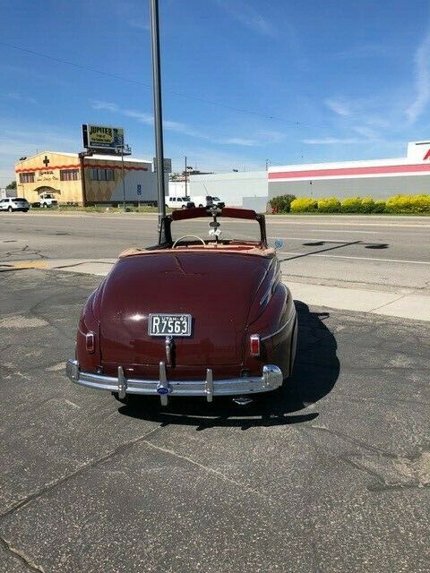 Ford Super Deluxe Convertible 1941 image number 23