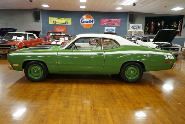 Plymouth Duster 1972 image number 14