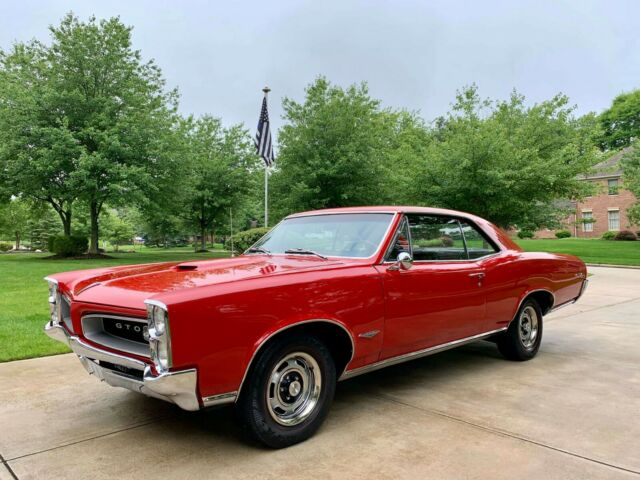 Pontiac GTO 1966 image number 0