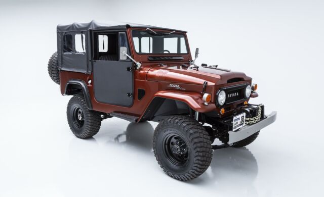 Toyota FJ Cruiser 1963 image number 11