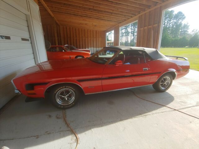 Ford Mustang 1972 image number 25