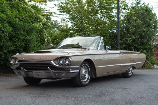 Ford Thunderbird 1964 image number 40